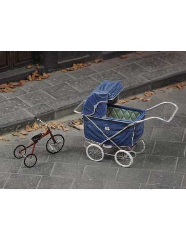 Pushchair & tricycle 