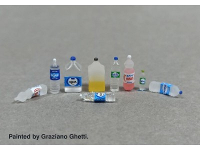 Water bottles 