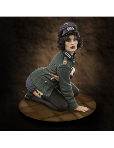 German Officer 'Pin-Up' (75mm) 