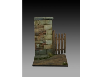 Base with wall and gate (cm 5x5) 