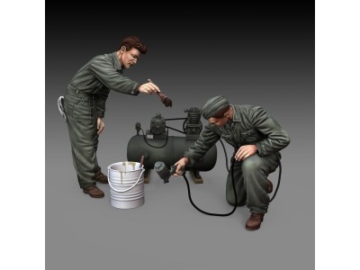 Soldiers painting 