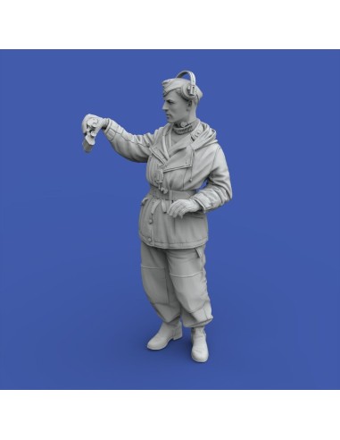 German tanker in winter dress with Tiger I Early cupola 