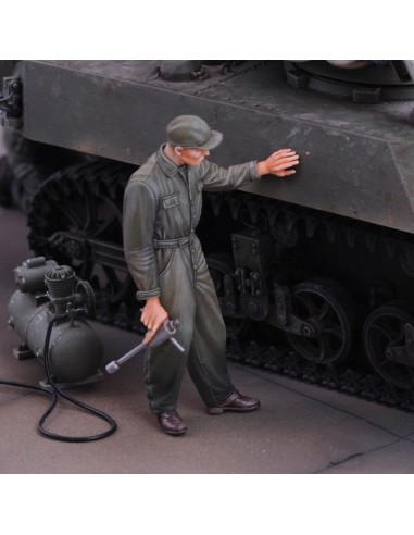 U.S. mechanic 