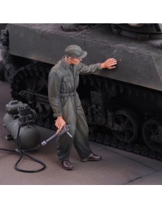 U.S. mechanic 