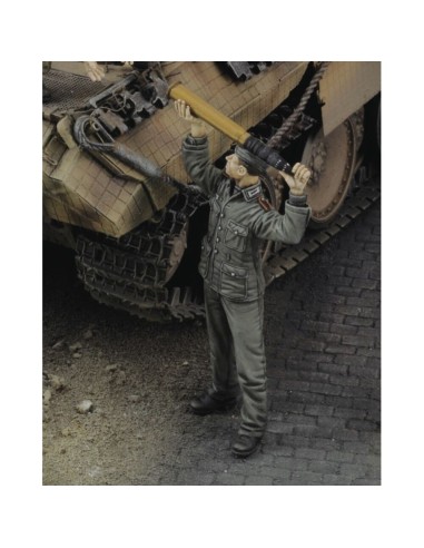 German soldier loading ammo 