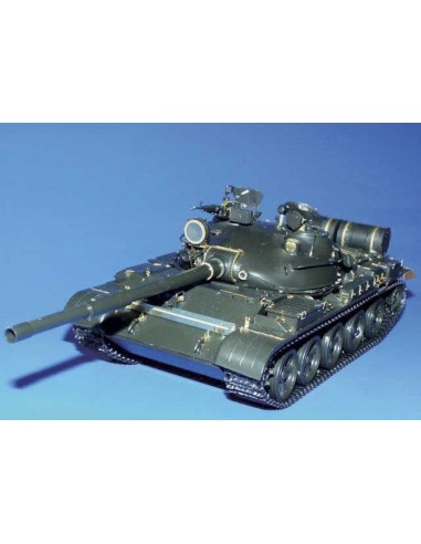 Russischer Panzer T-62A 