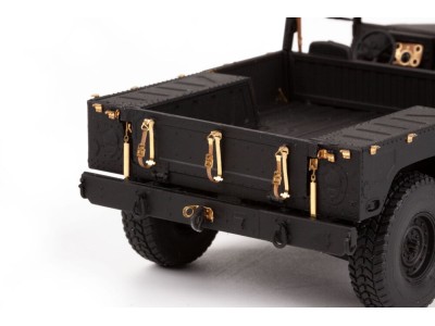 Humvee M1097A2  ICM 