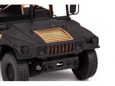 Humvee M1097A2  ICM 