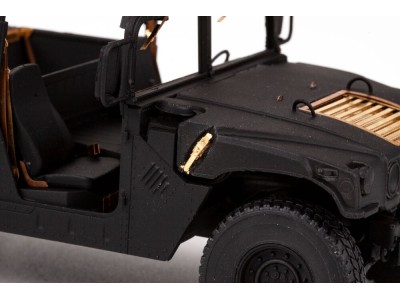 Humvee M1097A2  ICM 