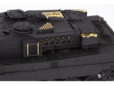Leopard 2 A7V  TAMIYA 