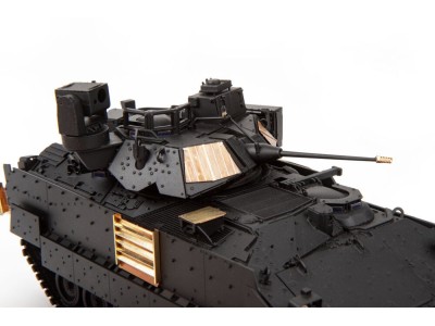 M2 Bradley  MAGIC FACTORY 