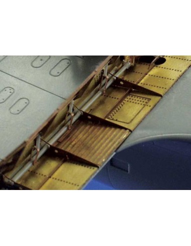 SBD-3 Dauntless Landeklappen Flaps 