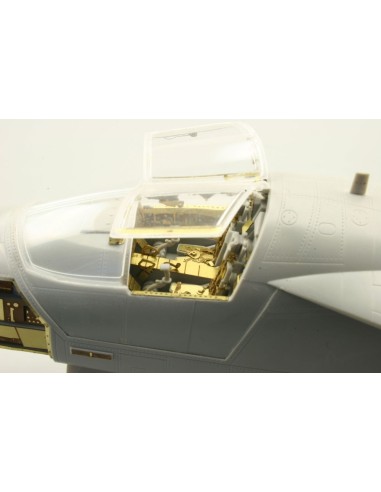 F-111 late seatbelts for Hobby Boss 