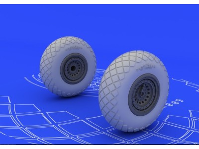 B-17G wheels 