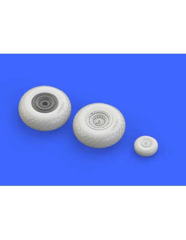 B-17G wheels for Airfix 