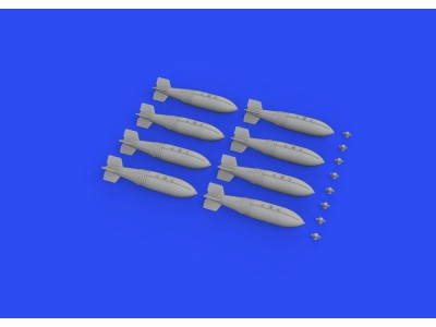 British 1000lb retarded bombs 