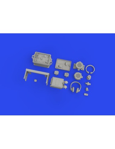 Sd.Kfz. 251/1 Ausf. C radio equipment PRINT 1/35 ACADEMY 