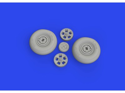 Spitfire Mk.IX wheels 5spoke 1/24 AIRFIX 