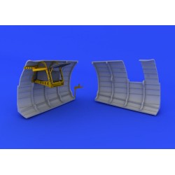 Spitfire - radio compartment 