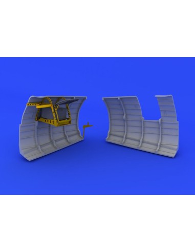 Spitfire - radio compartment 