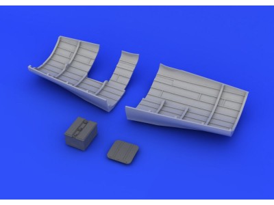 Spitfire - radio compartment 