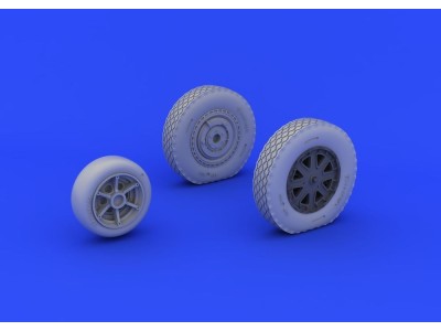 P-39 wheels late for Eduard 