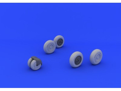 MiG-31 wheels for AMK 