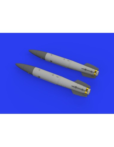 B43-1 Nuclear Weapon w/SC43-3/-6 tail assembly 