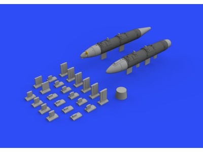 AN/ALQ-71(V)-2 ECM pod 