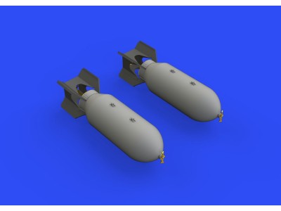 US 1000lb bombs 