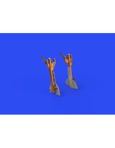 F6F undercarriage legs BRONZE 1/48 