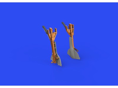 F6F undercarriage legs BRONZE 1/48 