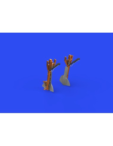F6F undercarriage legs BRONZE 1/48 
