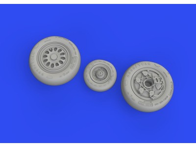 F-16C wheels late 1/48 for KINETIC 