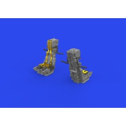 Tornado ejection seats 1/48 REVELL  2