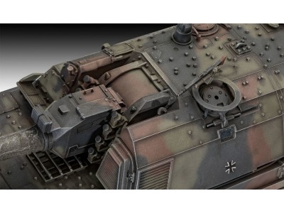 Panzerhaubitze 2000 