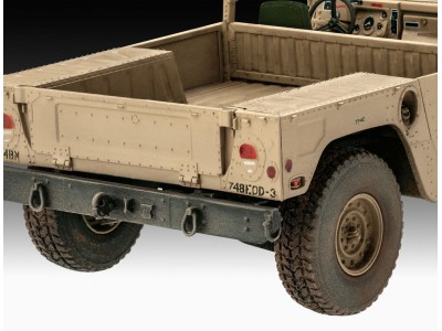 HMMWV M109 7A2 