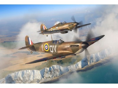 Supermarine Spitfire Mk.Ia & Hawker Hurricane Mk.I 