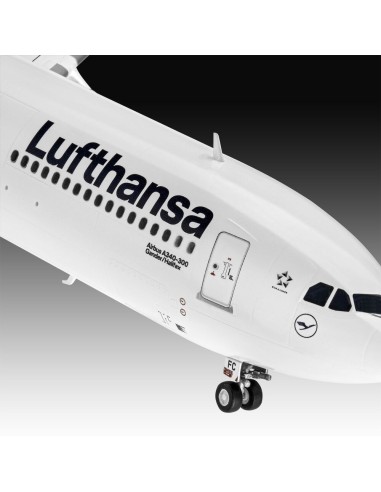 A340-300 Lufthansa New Livery 