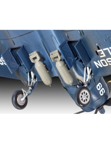 F4U-4 Corsair 
