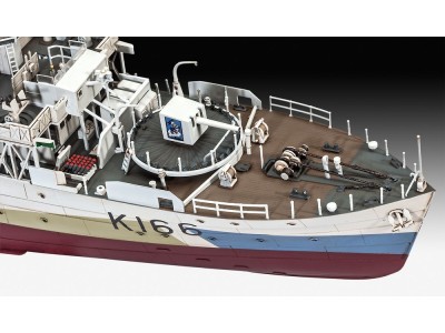 HMCS SNOWBERRY 