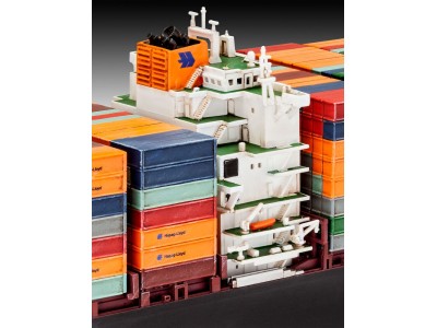 Container Ship COLOMBO EXPRESS 