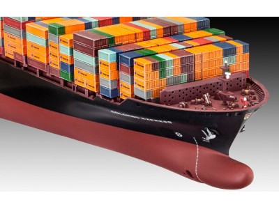 Container Ship COLOMBO EXPRESS 