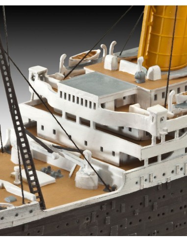 R.M.S. Titanic 