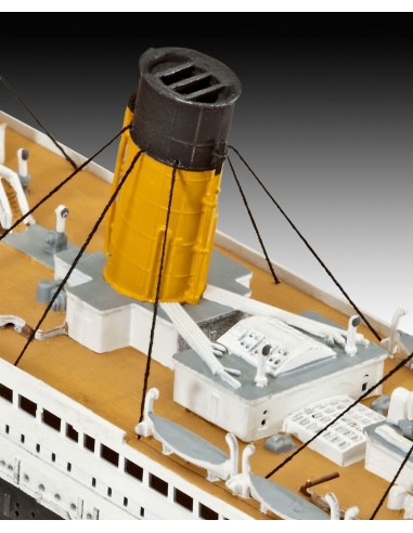 R.M.S. Titanic 
