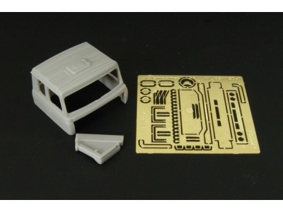 T-815 Terrno -CABINE mid 