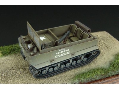 M29 WEASEL gun carrier-ambulance 