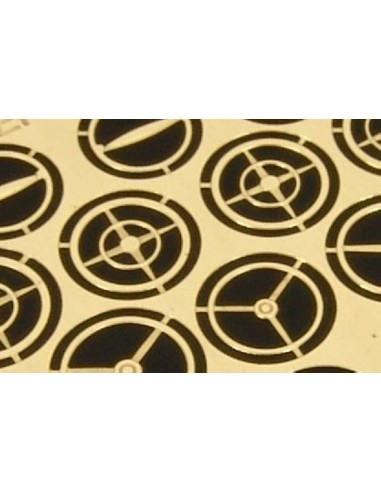 Steering wheels 