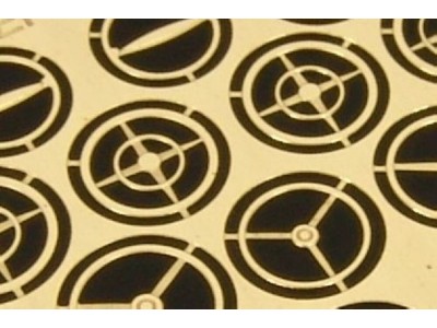 Steering wheels 