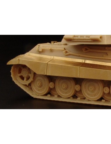 Tiger II Ausf  B  Königstiger“ fenders (Revel kit) 